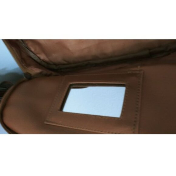 GENUINE LEATHER UNISEX BROWN SLINGBACK BAG - Picture 6 of 7